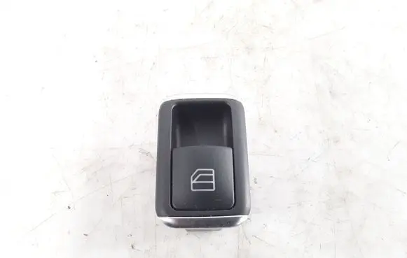 Mercedes-Benz C W204 Electric window control switch A2049055502 10021838