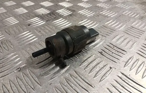 Audi A4 S4 B8 8K Windscreen/windshield washer pump 8K5955647