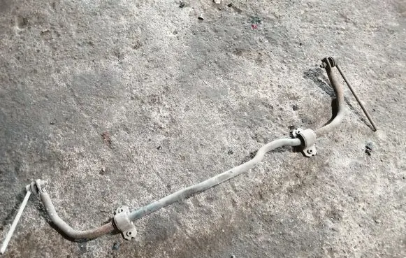 Volkswagen Golf V Front anti-roll bar/sway bar 1K0411303R