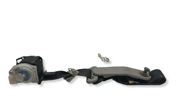 Mitsubishi Pajero Rear seatbelt N1527