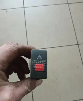 Audi A4 S4 B5 8D Hazard light switch 8D0941509C