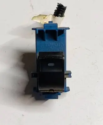 Toyota Verso Electric window control switch 84810-05070 30170440