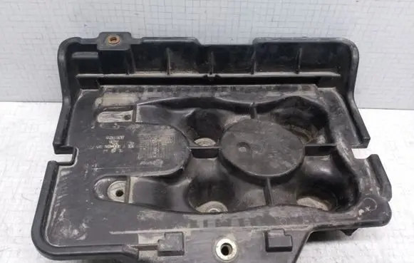 Volkswagen Golf IV Battery tray 1J0915333A 1J0915333ARKT4