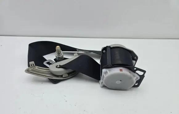 Toyota Prius+ (ZVW40) Rear seatbelt TKAB4EF928 05292012 0540065