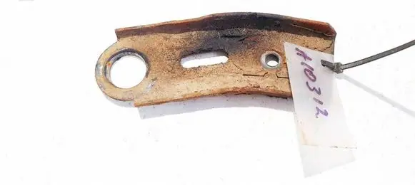 Radiator mount bracket