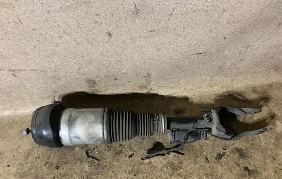 Mercedes-Benz GL X166 Front shock absorber/damper 