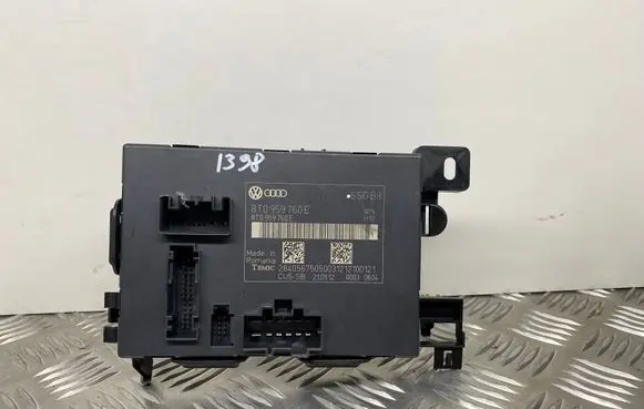 Audi A5 8T 8F Seat control module 8T0959760E 8T0959729