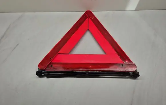 Volkswagen PASSAT B6 Emergency warning sign 3C5860251