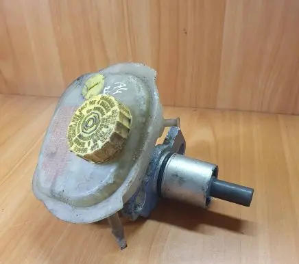 Audi A4 S4 B5 8D Master brake cylinder 4B0611301E