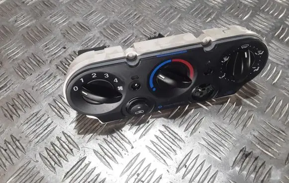 Ford Fiesta Climate control unit 2S6H19980BD