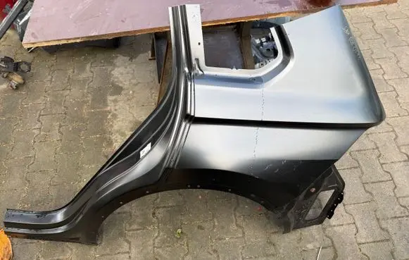 Volkswagen Tiguan Fender end trim 5NA809051C