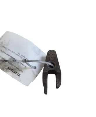 Mercedes-Benz Sprinter W907 W910 Fuel Injector clamp holder A6510160438
