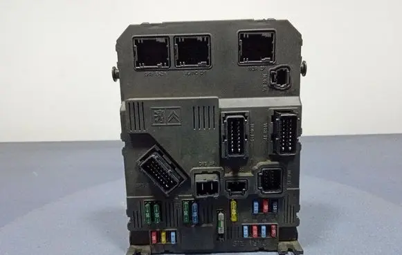 Fuse box set