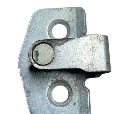 Opel Astra H Front door lock loop/hook striker 96336
