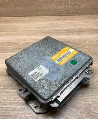 Audi 100 S4 C4 Engine control unit/module ECU 443907401BA 0281001092