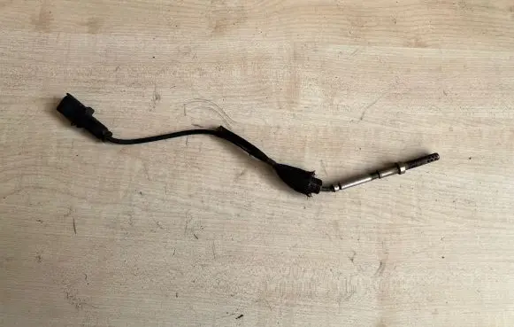 Opel Zafira B Exhaust gas temperature sensor 55355404