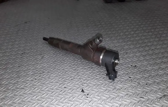 Volvo S40, V40 Fuel injector 0445110021