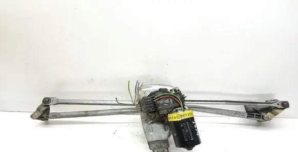 Front wiper linkage and motor