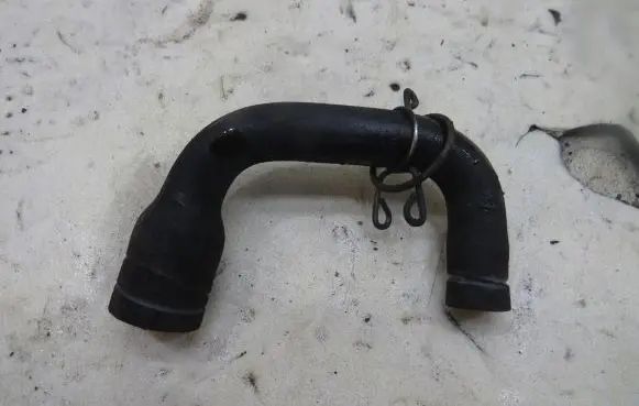 Toyota Prius (XW30) Engine coolant pipe/hose