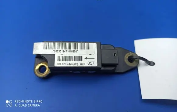Mercedes-Benz C W203 Airbag deployment crash/impact sensor 0018204426 001820442603 057