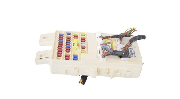 SsangYong Tivoli Fuse box set 8215035240