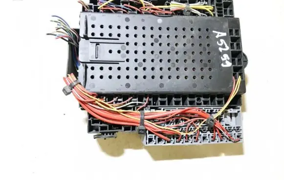 Volvo S80 Fuse box set 9441587 8391135