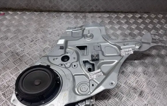 KIA Sportage Rear window lifting mechanism without motor 834803U020