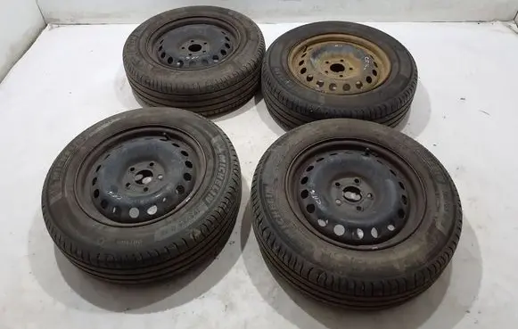 Mercedes-Benz Citan W415 R15 steel rim 