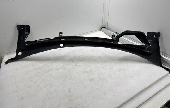 Tesla Model S Wiper trim 100897600E