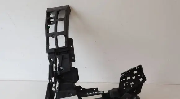 Volvo XC90 Rear bumper mounting bracket 31407731