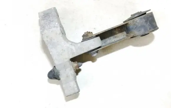 Honda Accord Engine mount bracket