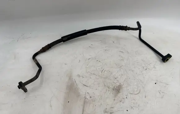 Volvo S60 Air conditioning (A/C) pipe/hose 08687569