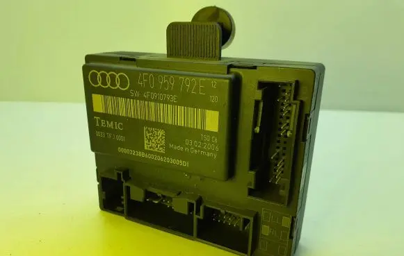 Audi A6 S6 C6 4F Door control unit/module 4F0959792E 4F0910295E 0033TFJ0001