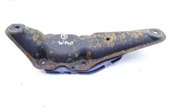 Mercedes-Benz S W140 Rear differential mounting bracket 