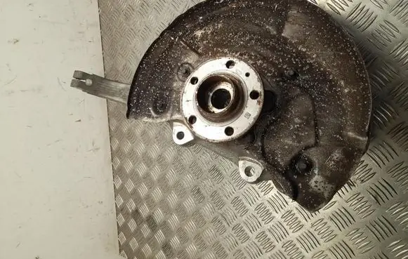 Polestar 4 Front wheel hub 8894340896