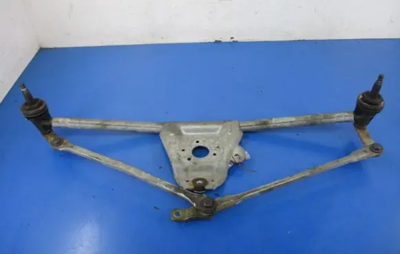 Renault Kangoo I Front wiper linkage and motor