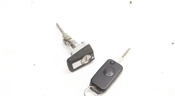 Mercedes-Benz E W124 Ignition key/card 14076003