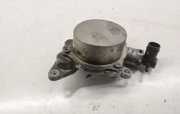 Renault Latitude (L70) Vacuum pump 146502018R