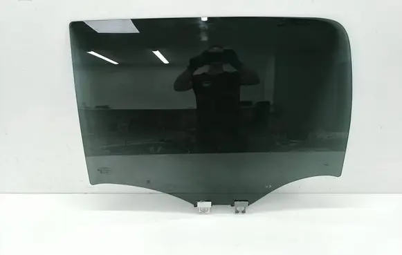 Dodge RAM Rear door window glass P68276781AD