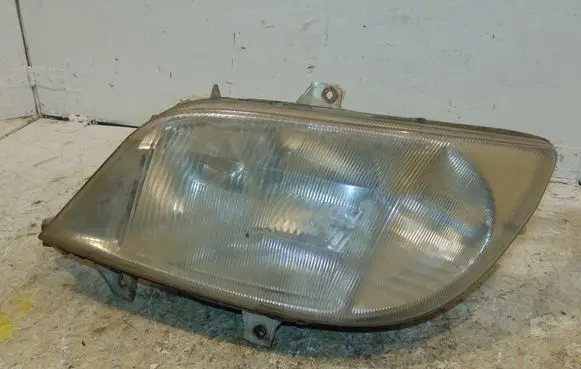 Mercedes-Benz Sprinter W901 W902 W903 W904 Headlight/headlamp A9018202461