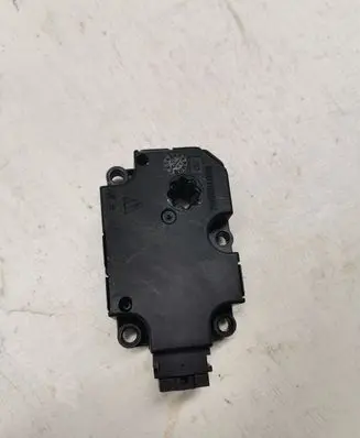 Mercedes-Benz E W213 Air flap motor/actuator T43758B