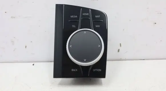 BMW XM Head unit multimedia control 5B6D4E8MWGK4571 5B6D4E8