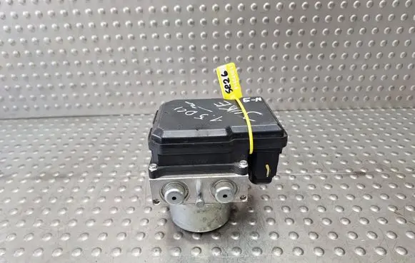 Nissan Juke I F15 ABS Pump A98000B50 TD8405