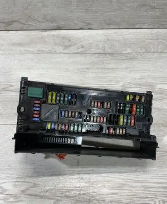 BMW X3 F25 Fuse module 9210863 117033444 02109032