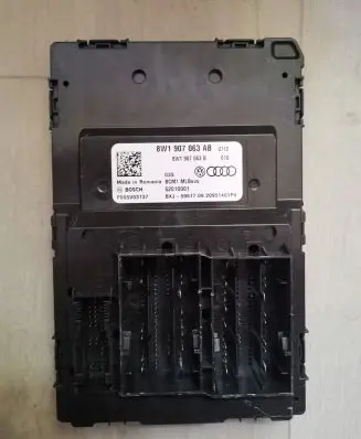 Audi A4 S4 B9 8W Comfort/convenience module 8W1907063AB