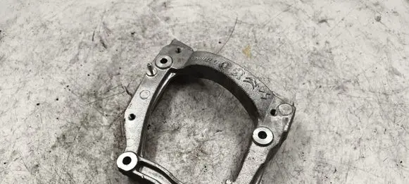 Opel Corsa F A/C compressor mount bracket 9826641380