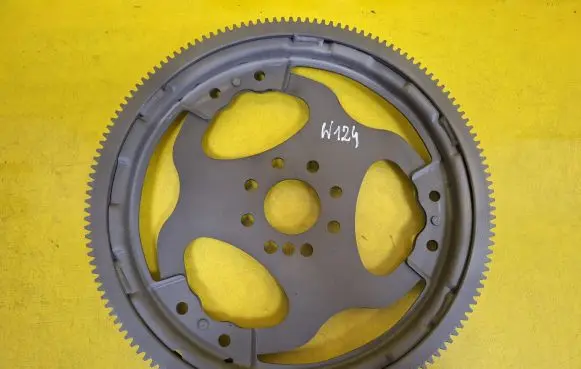 Mercedes-Benz E W124 Flywheel 1020320606
