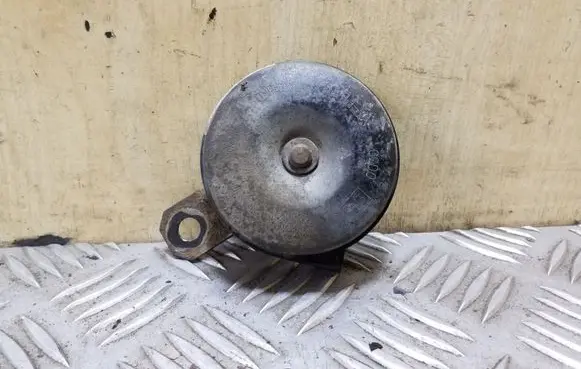 Toyota RAV 4 (XA20) Horn signal 8652042070