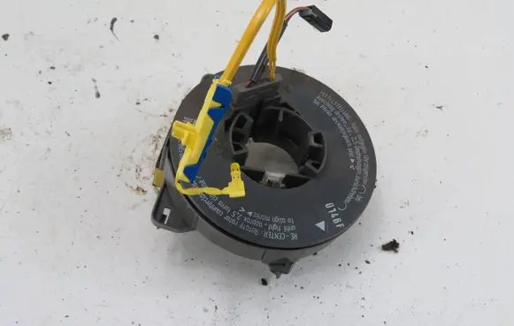 Opel Zafira A Airbag slip ring squib (SRS ring) 90588757