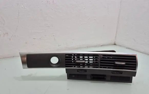 Audi A6 S6 C6 4F Dash center air vent grill 4F1820951